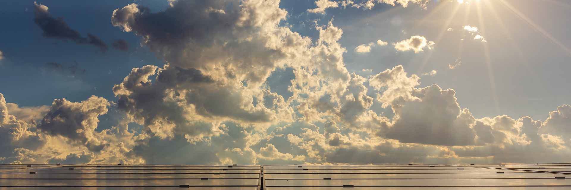 Pv-Module, blauer Himmel